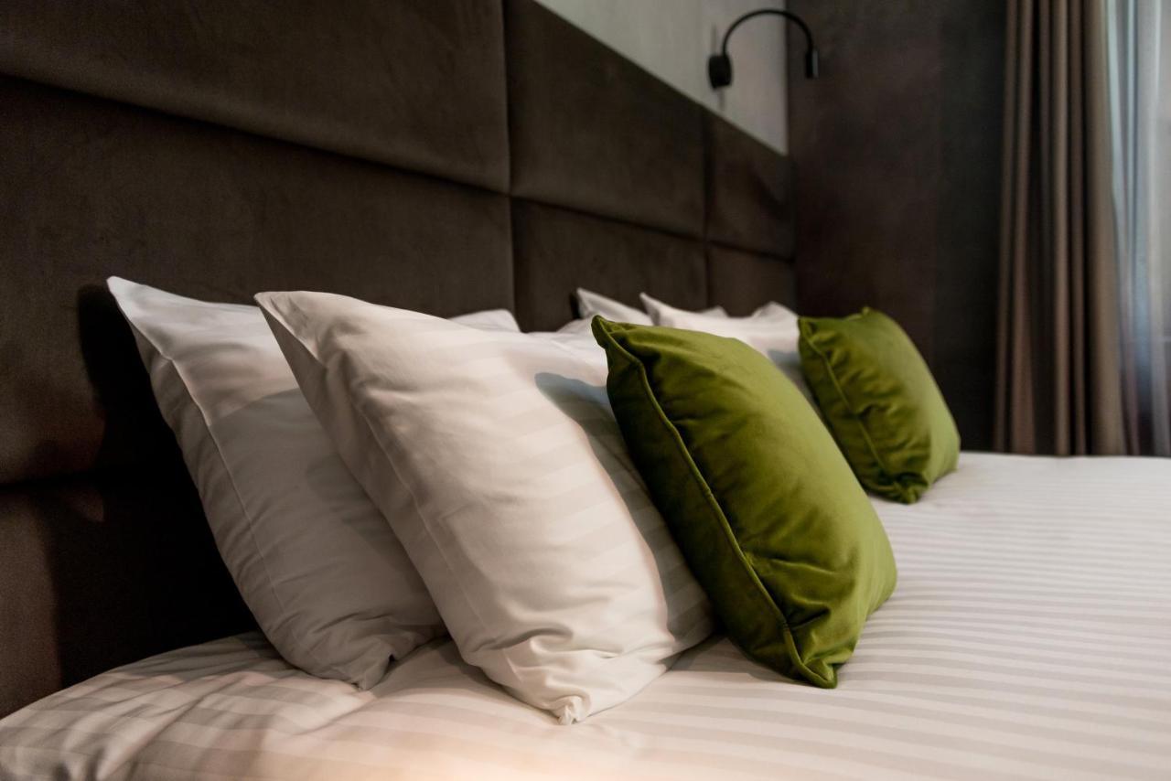 Brik Hotel Odessa Eksteriør bilde